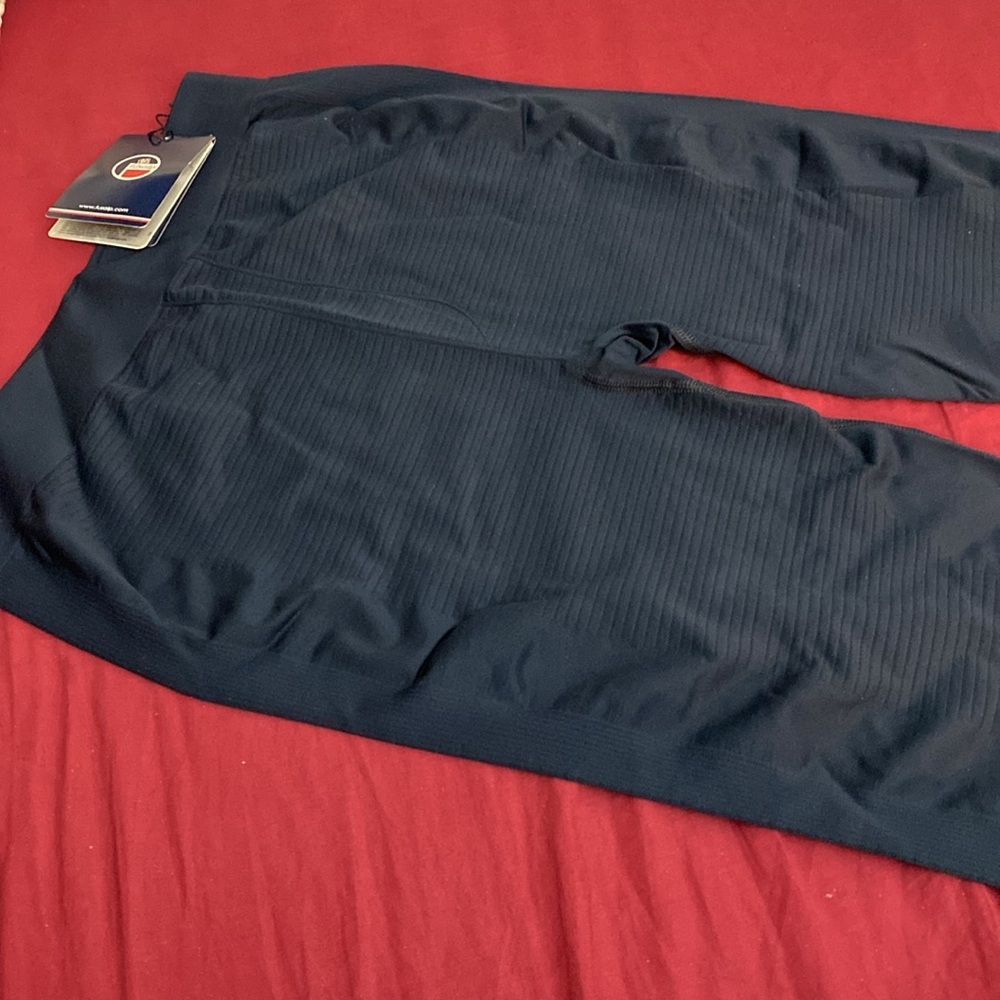 New men’s cycling shorts white, Fusalp, size Xl
Lots of stretch waist unstreac